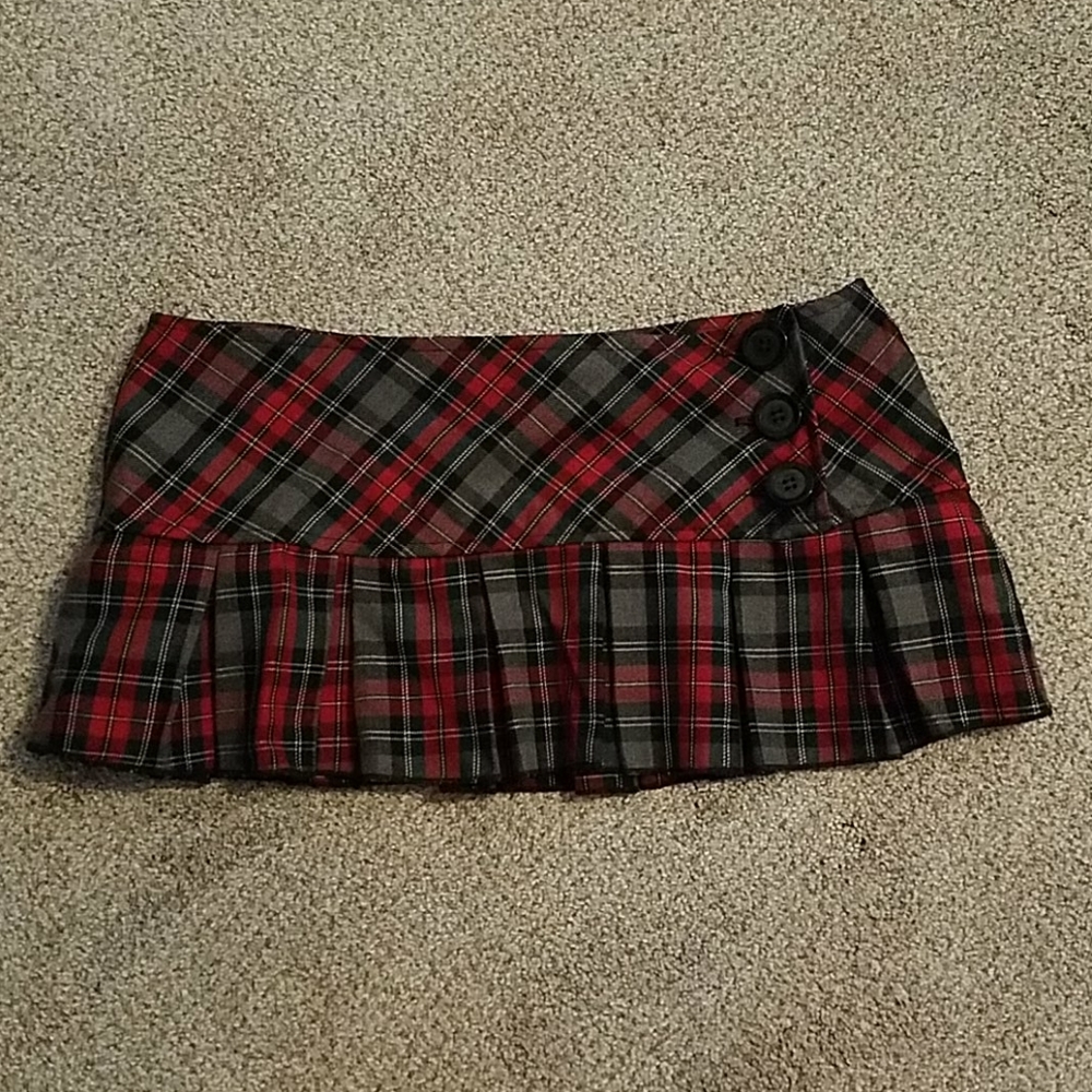 Pleated plaid school girl skirt